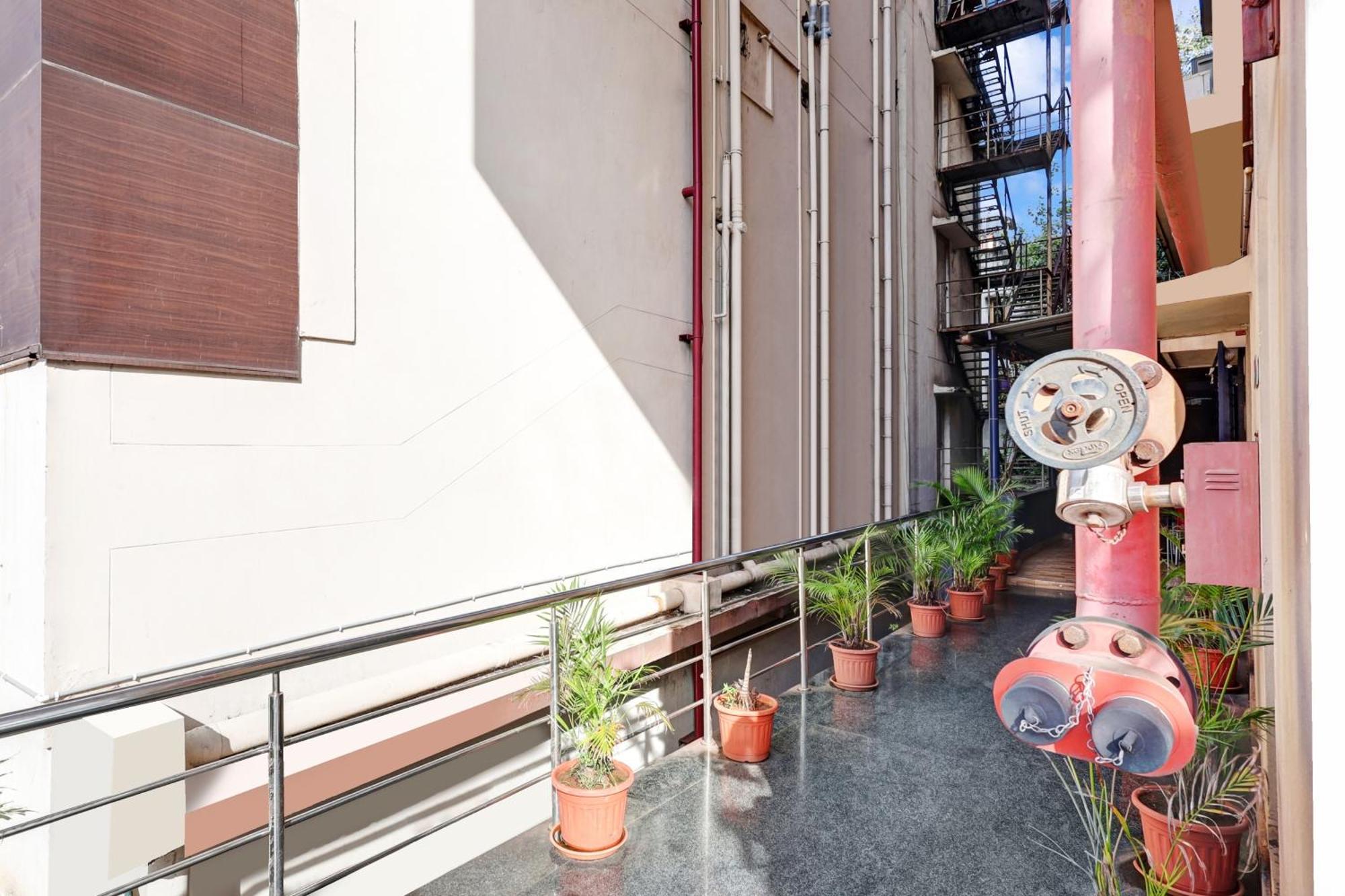 Super Collection O Dabagardens Near Beach Road วิสาขปัตนัม ภายนอก รูปภาพ