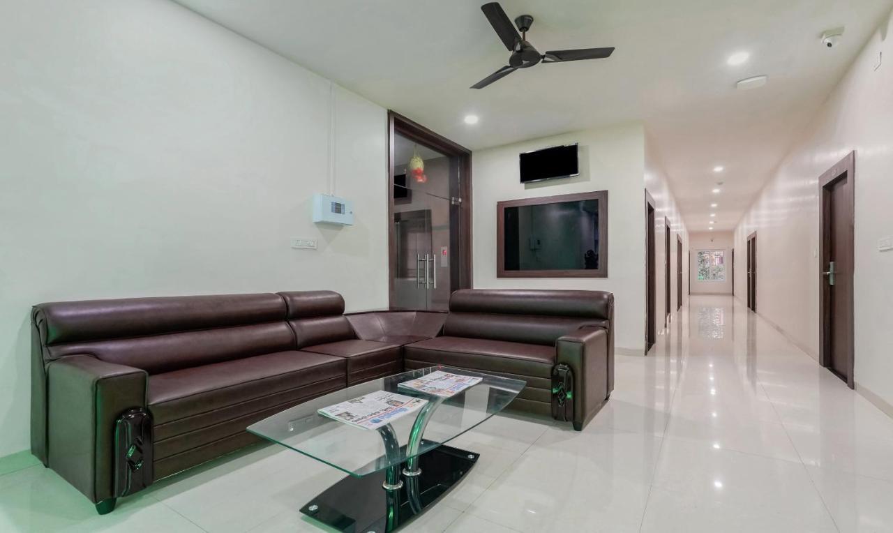 Super Collection O Dabagardens Near Beach Road วิสาขปัตนัม ภายนอก รูปภาพ